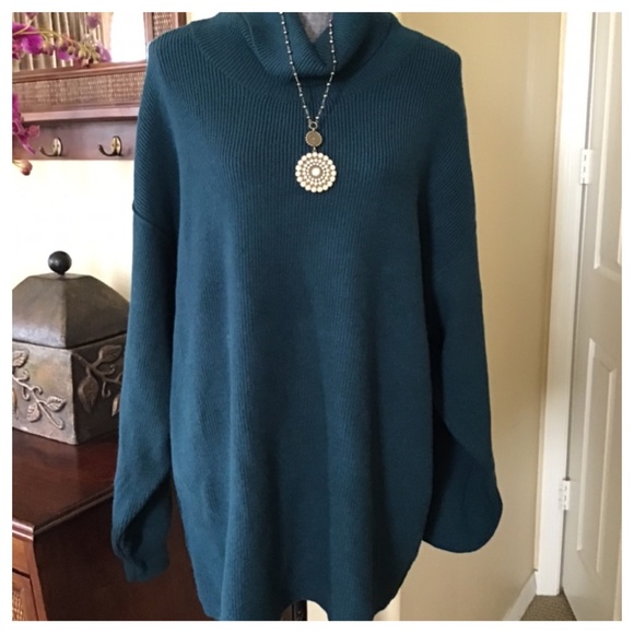 Free People Softly Structured Tunic Sweater. NWT. - Picture 6 of 8